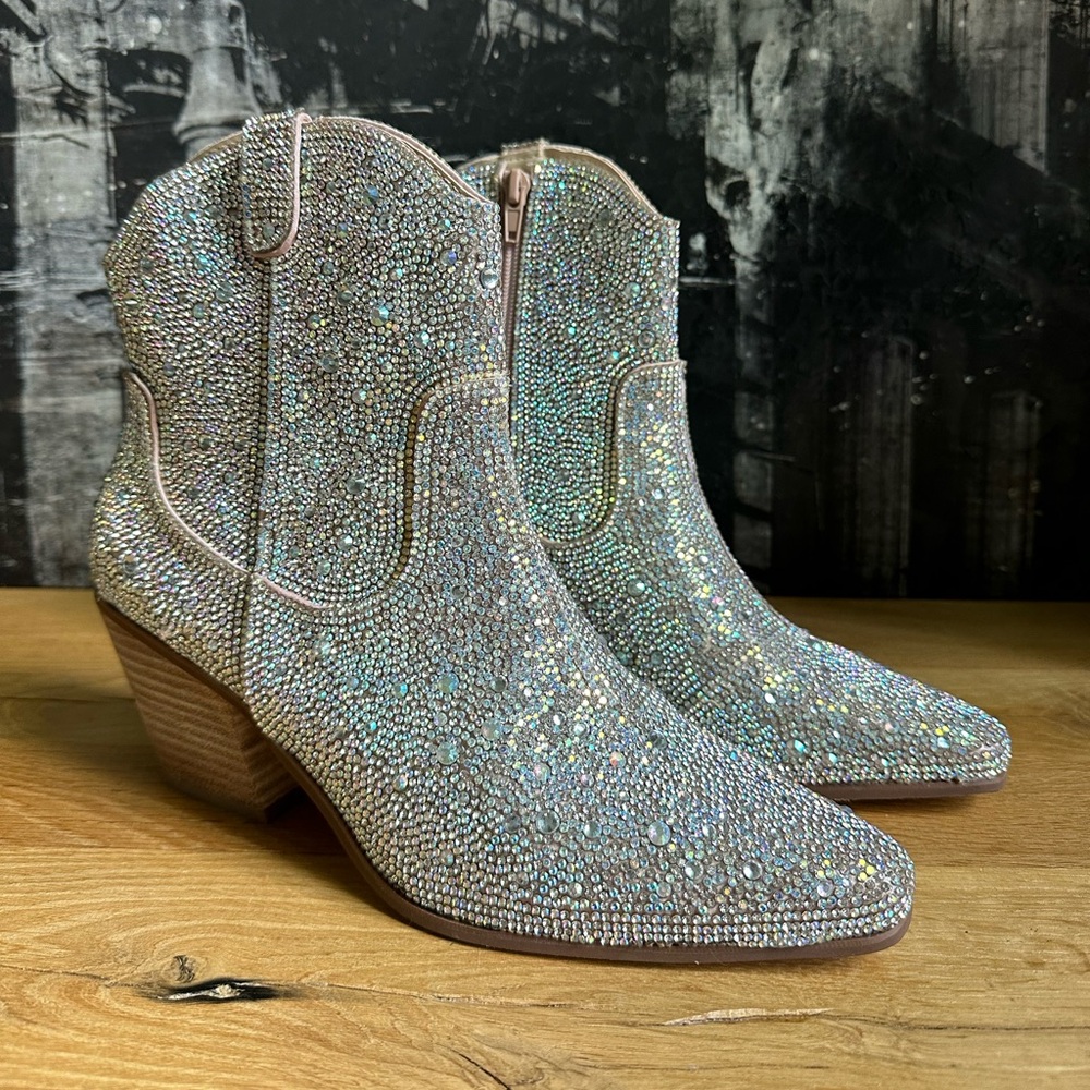 Matisse Harlow Clear Rhinestone Booties NIB size 9